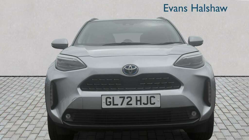 Toyota Yaris Cross 1.5 Hybrid Excel Awd Cvt 2023 GL72HJC Silver #3