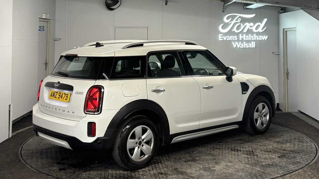 Mini Countryman 1.5 Cooper Classic 2023 AMZ9479 White #5