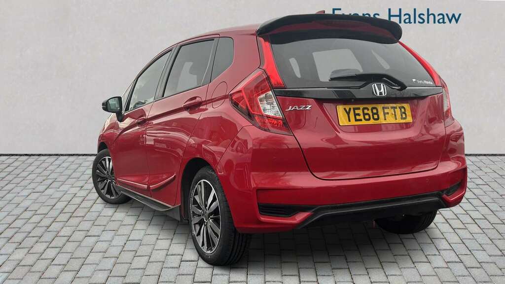 Honda Jazz 1.3 I-vtec Se Navi 2019 YE68FTB Red #2