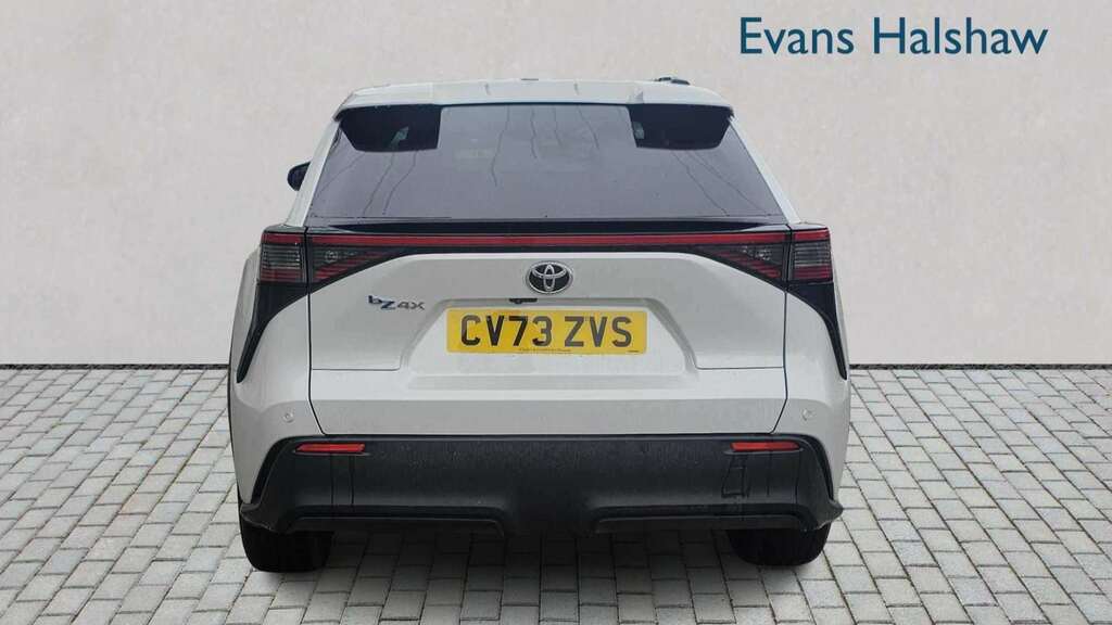 Toyota bZ4X 150Kw Motion 71.4Kwh 11Kw 2024 White #6
