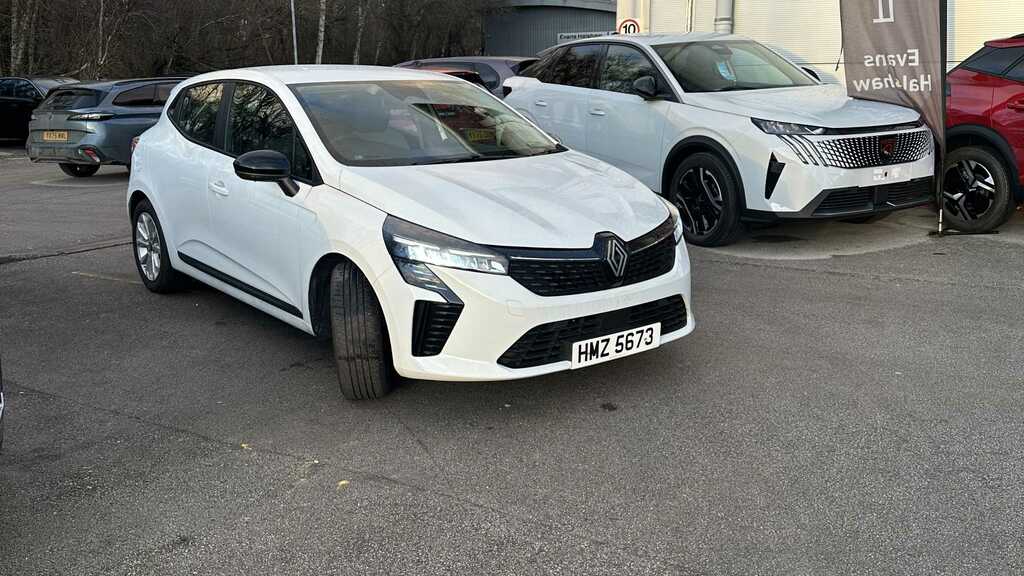 Renault Clio 1.6 E-tech Full Hybrid 145 Evolution 2025 HMZ5673 White #6