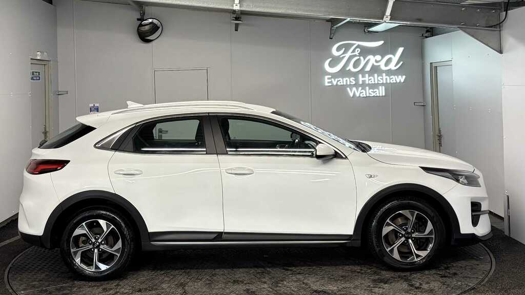Kia Xceed 1.0T Gdi Isg 2 2021 BJ71GJX White #4