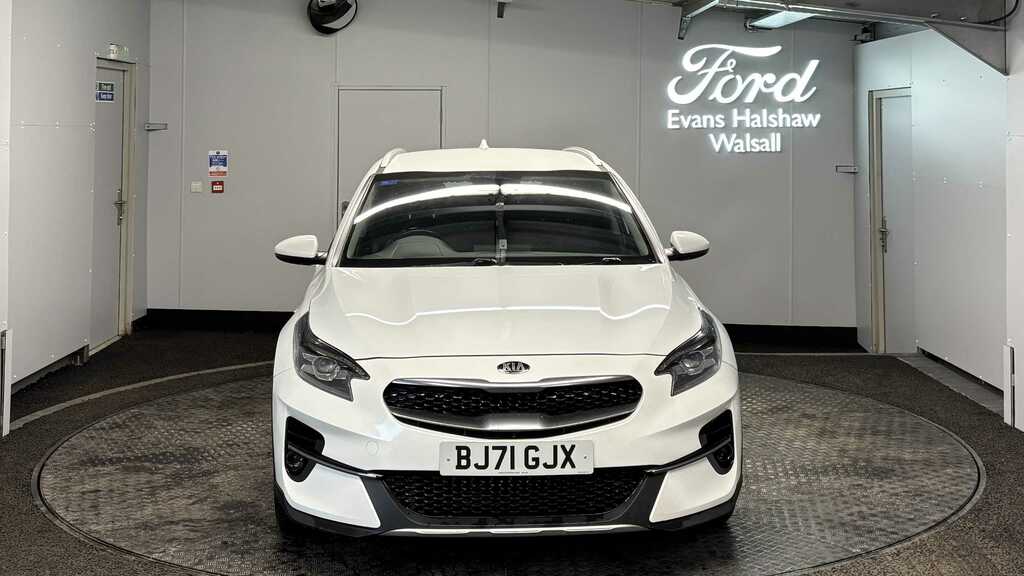 Kia Xceed 1.0T Gdi Isg 2 2021 BJ71GJX White #2