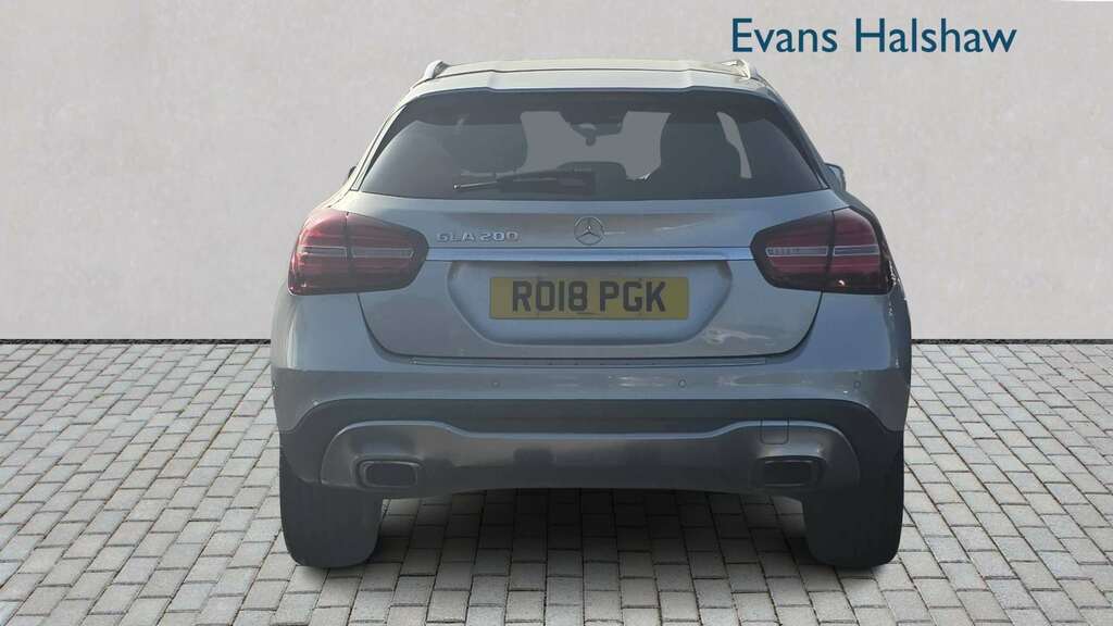 Mercedes-Benz GLA Class 200 Sport Premium 2018 RO18PGK Silver #5
