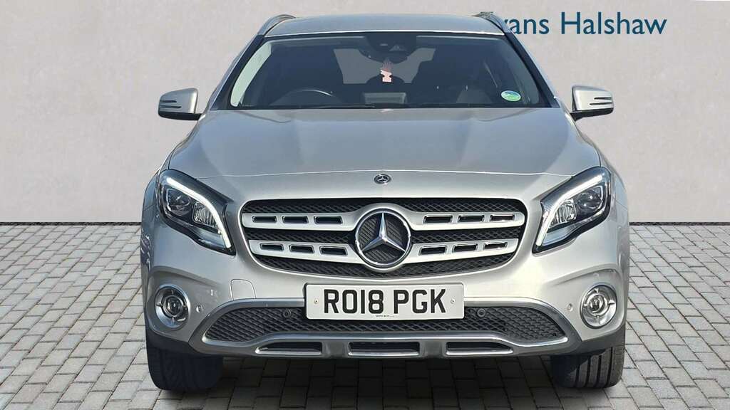 Mercedes-Benz GLA Class 200 Sport Premium 2018 RO18PGK Silver #4