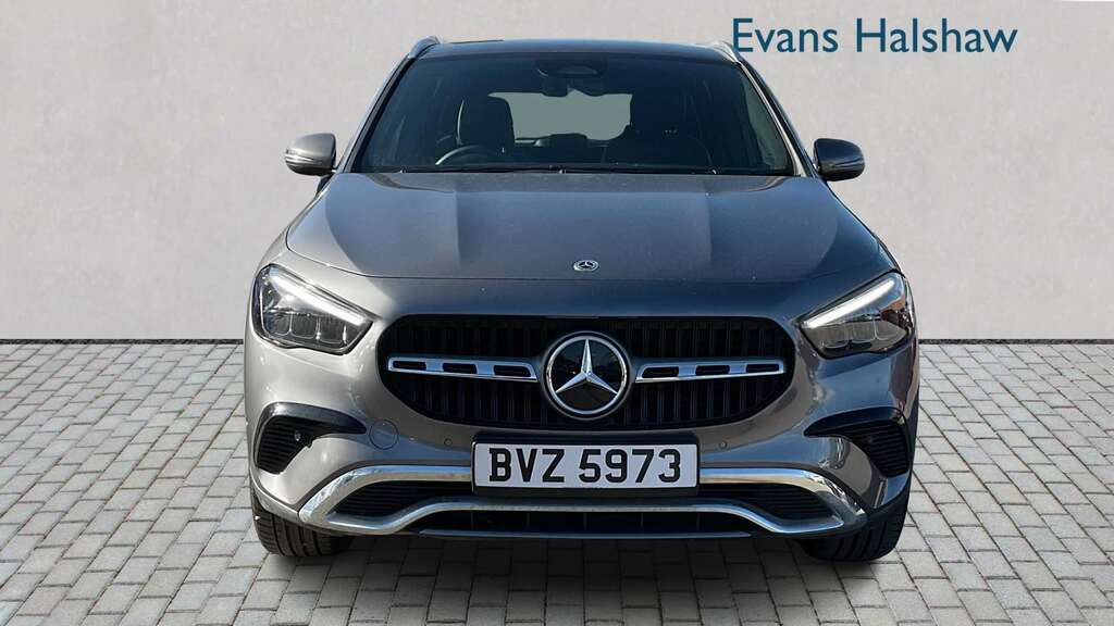Mercedes-Benz GLA Class 200D Sport Executive 2025 BVZ5973 Grey #4