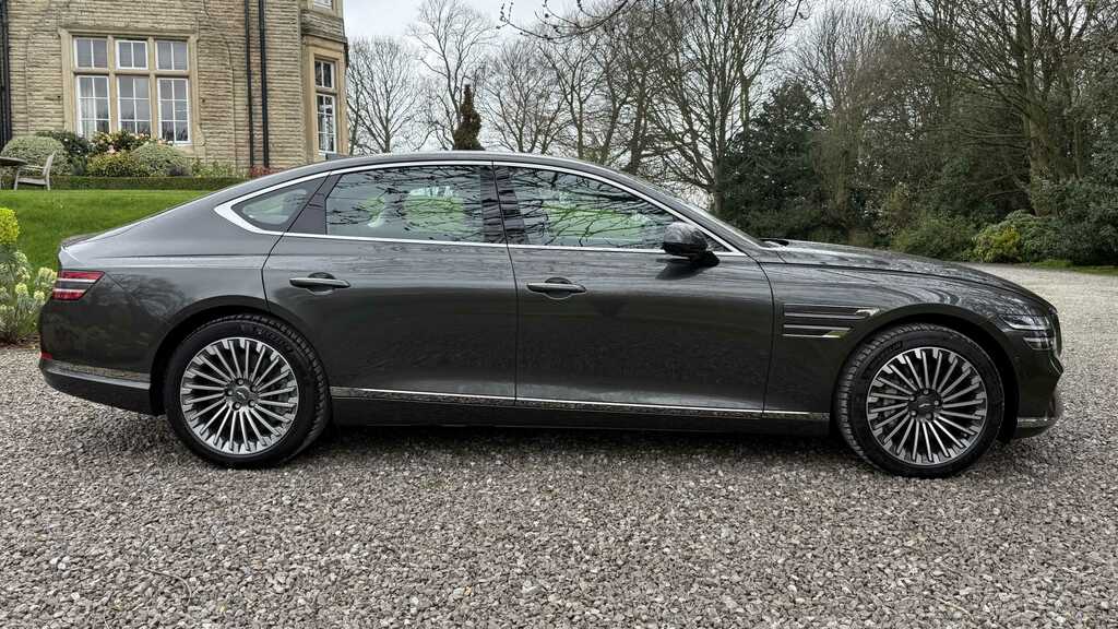 Genesis G80 272Kw Luxury 87.2Kwh Awd 2026 Grey #5