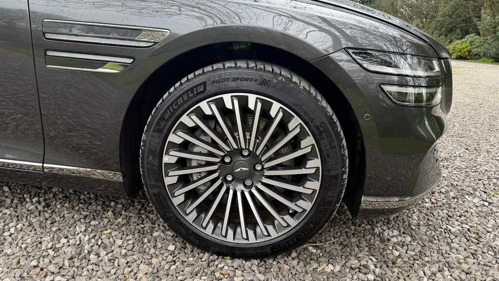 Genesis G80 272Kw Luxury 87.2Kwh Awd 2026 Grey #4