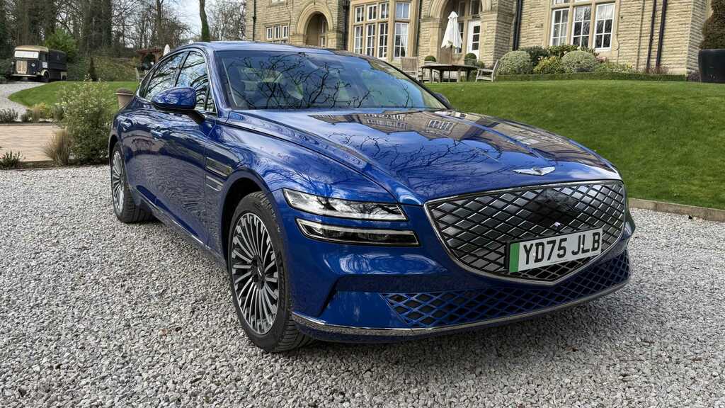 Genesis G80 272Kw Luxury 87.2Kwh Awd 2026 Blue