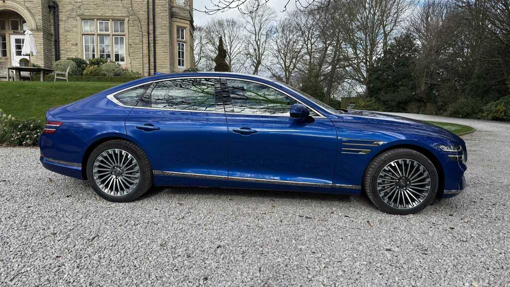 Genesis G80 272Kw Luxury 87.2Kwh Awd 2026 Blue #3