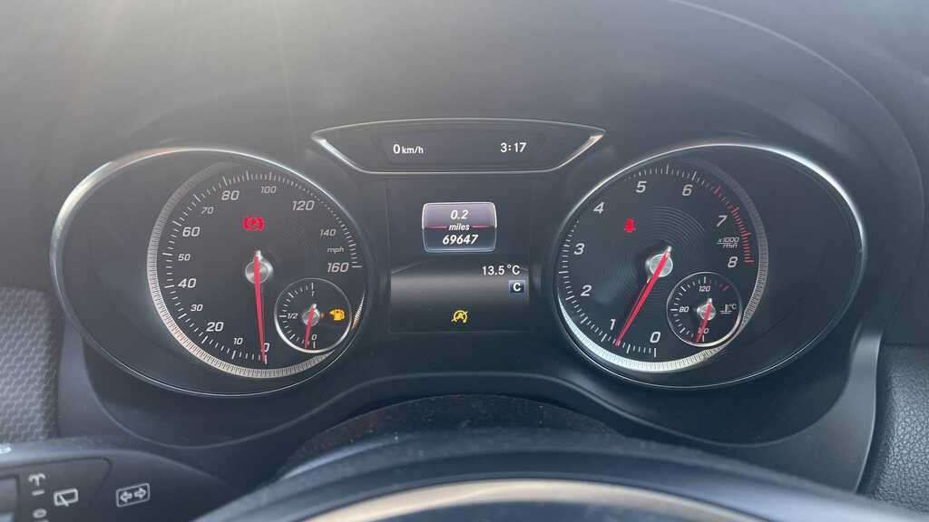 Mercedes-Benz GLA Class 200 Se 2018 KGZ5251 Black #6