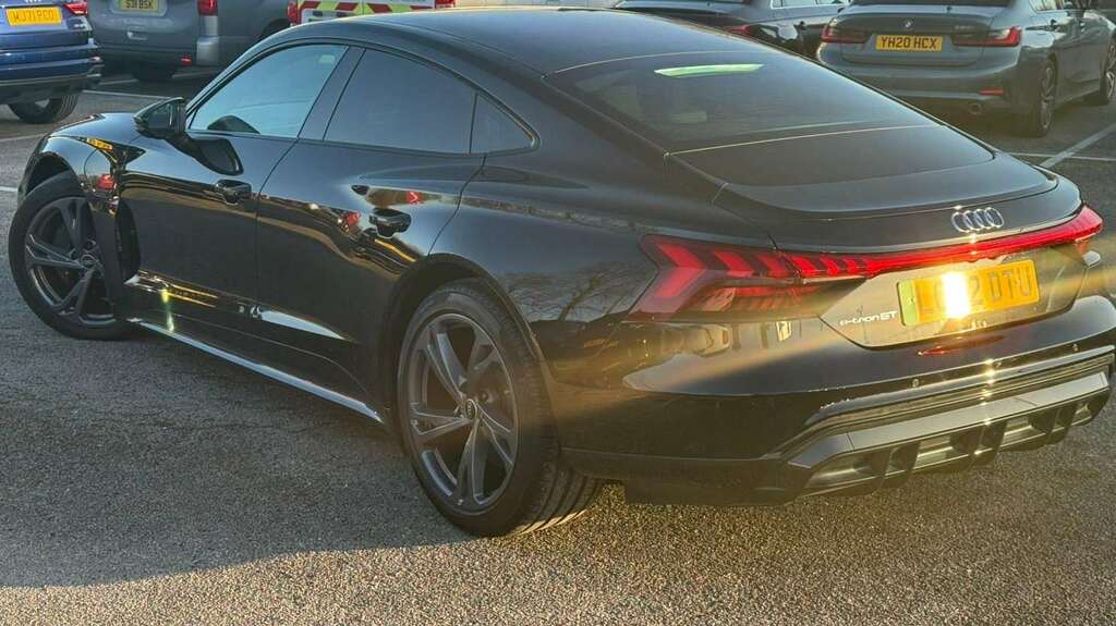Audi E Tron GT 390Kw Quattro 93Kwh 2022 Black #5