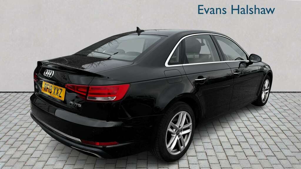 Audi A4 35 Tfsi Se 2019 RF19XXZ Black #6