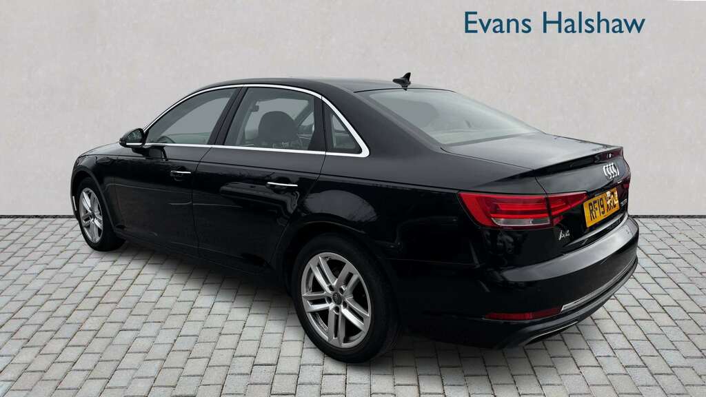 Audi A4 35 Tfsi Se 2019 RF19XXZ Black #4