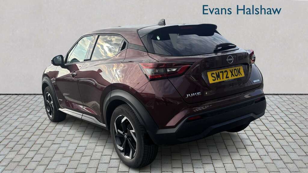 Nissan Juke 1.6 Hybrid N-connecta 2023 SM72XOK Red #2