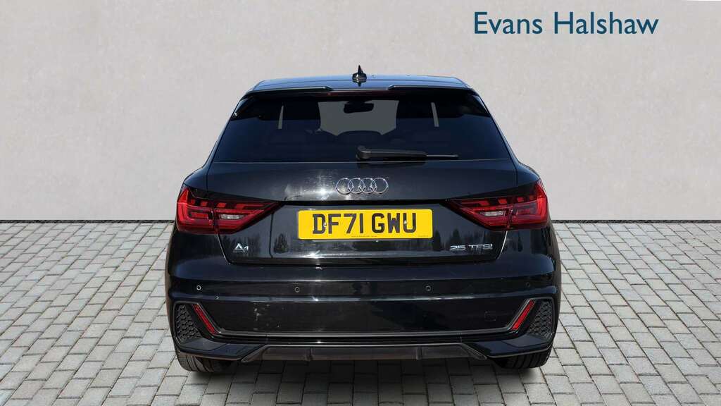 Audi A1 25 Tfsi Black Edition S Tronic 2022 DF71GWU Black #5
