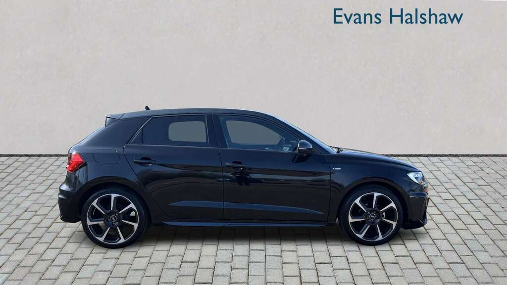 Audi A1 25 Tfsi Black Edition S Tronic 2022 DF71GWU Black #4