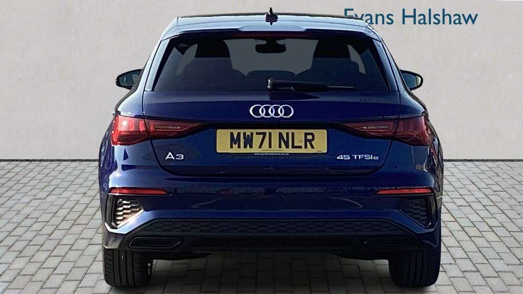 Audi A3 45 Tfsi E S Line Competition S Tronic 2021 Blue #5