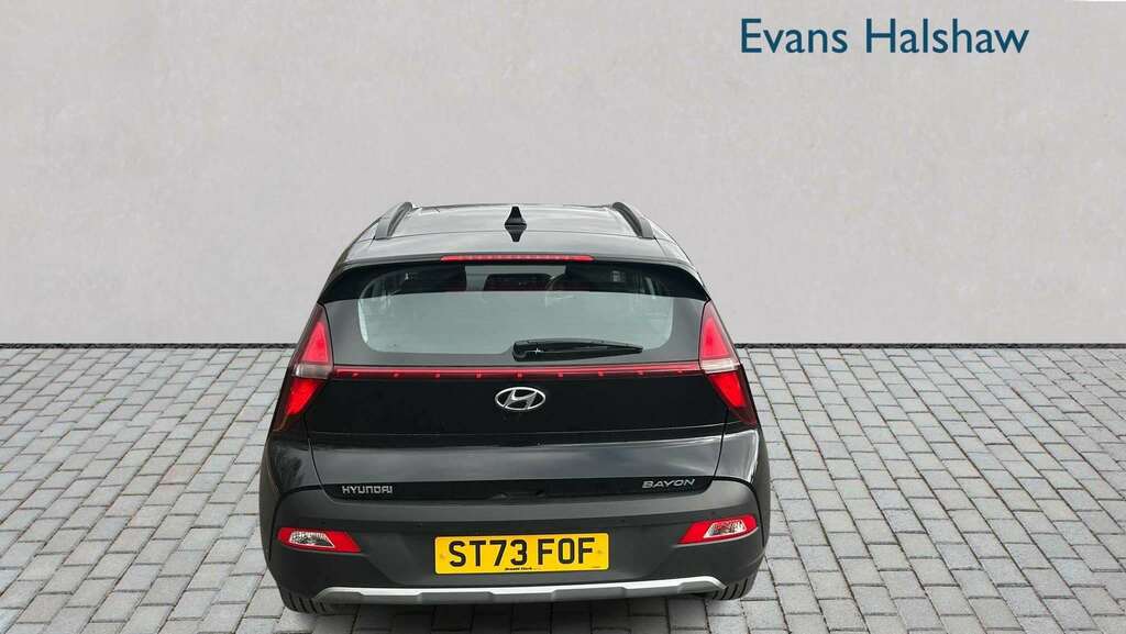 Hyundai Bayon 1.0 Tgdi 48V Mhev Se Connect Dct 2023 Black #4