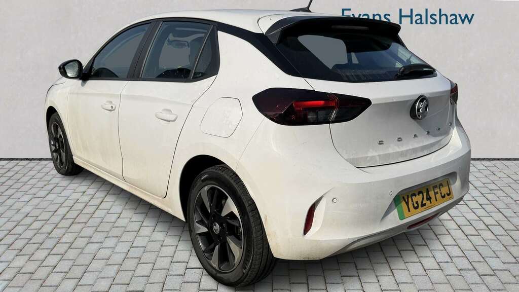 Vauxhall Corsa-e 100Kw Design 50Kwh 2024 YG24FCJ White #2