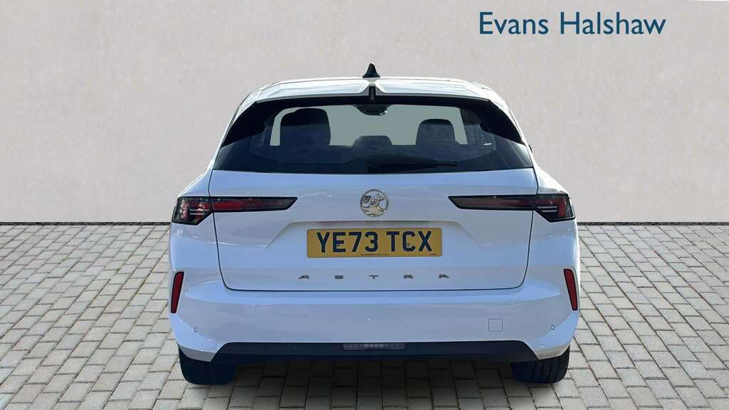 Vauxhall Astra 1.2 Turbo 130 Design 2023 YE73TCX White #4