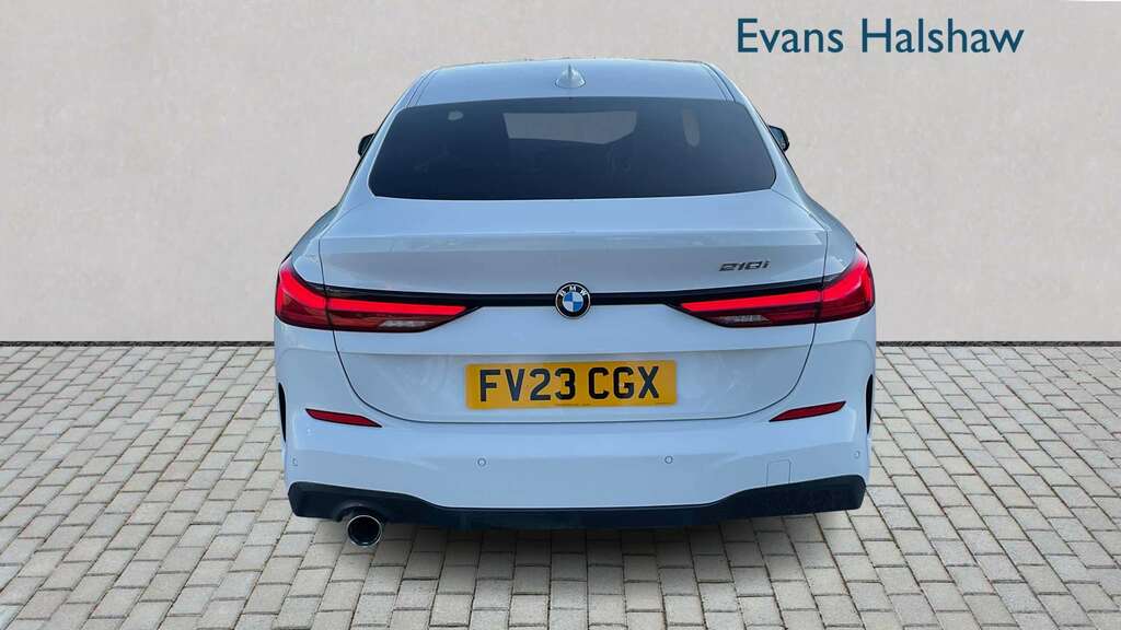 BMW 2 Series 218I 136 M Sport Dct 2023 FV23CGX White #5