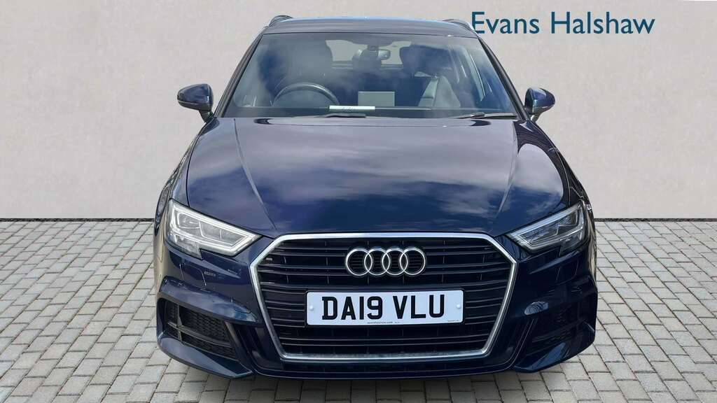 Audi A3 35 Tfsi S Line 2019 DA19VLU Blue #2