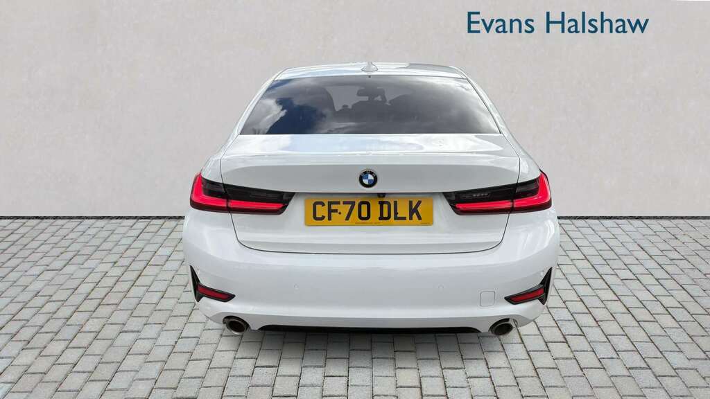 BMW 3 Series 320I Sport Step 2021 CF70DLK White #6