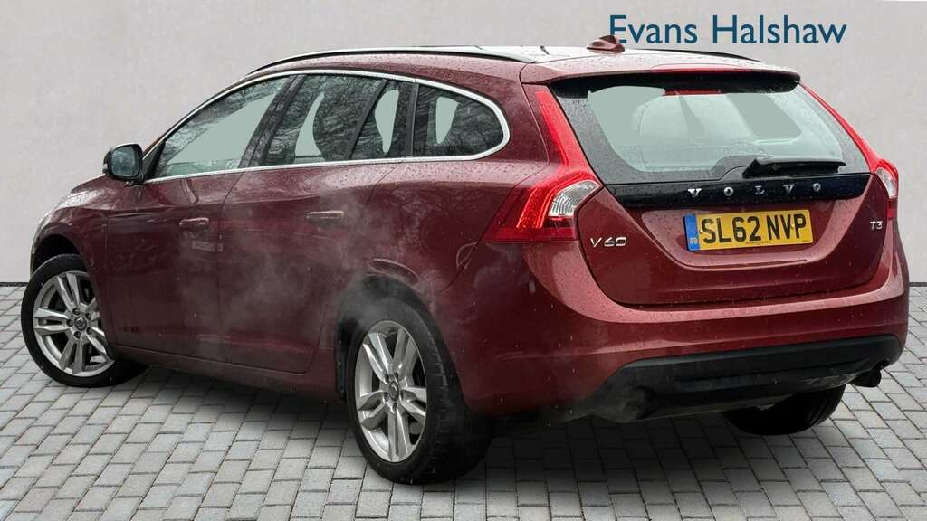 Volvo V60 T3 150 Se Powershift 2012 SL62NVP Red #2