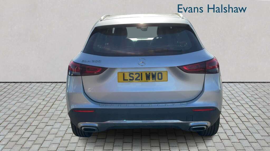 Mercedes-Benz GLA Class 200 Sport 2021 LS21WWO Silver #3