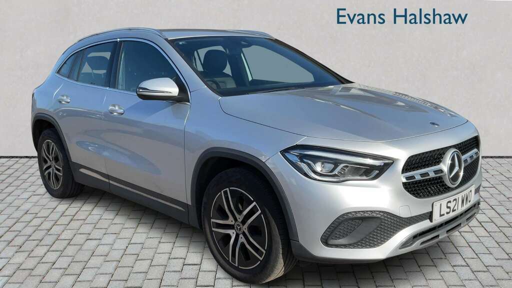 Mercedes-Benz GLA Class 200 Sport 2021 Silver