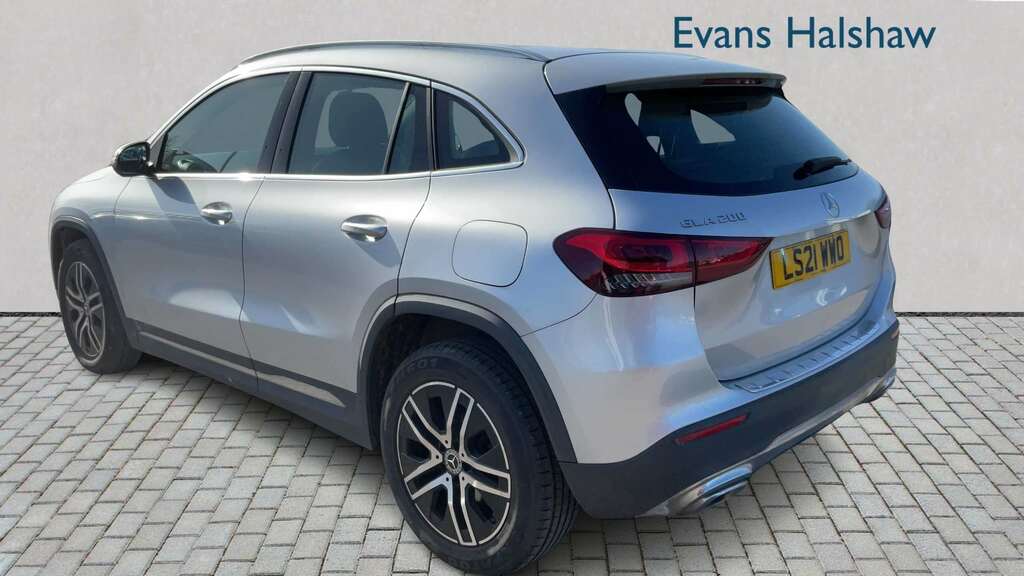 Mercedes-Benz GLA Class 200 Sport 2021 LS21WWO Silver #2