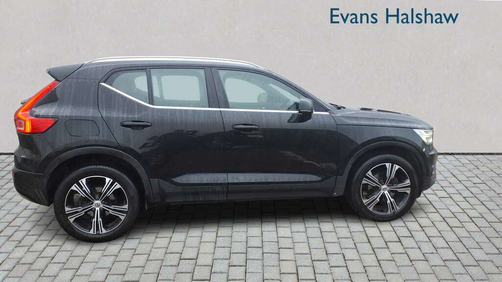 Volvo XC40 1.5 T3 163 Inscription Pro Geartronic 2021 LP70FHC Black #3