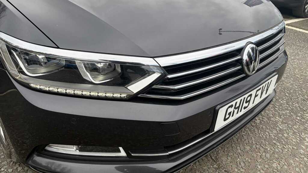 Volkswagen Passat 1.5 Tsi Evo 150 Se Business 2019 GH19FVV Grey #5