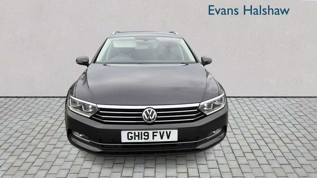 Volkswagen Passat 1.5 Tsi Evo 150 Se Business 2019 GH19FVV Grey #3