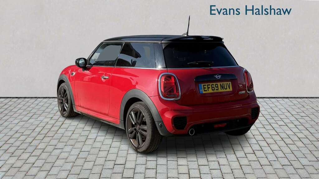 Mini Hatch 1.5 Cooper Sport II 2020 EF69NUV Red #2