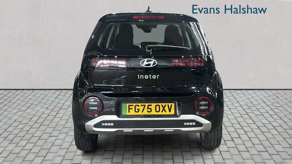 Hyundai Inster 85Kw 01 49Kwh 2025 FG75OXV Black #5