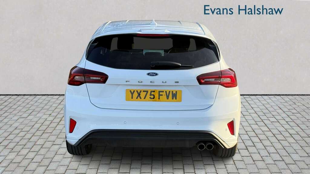 Ford Focus 1.0 Ecoboost Hybrid Mhev St-line 2025 YX75FVW White #5