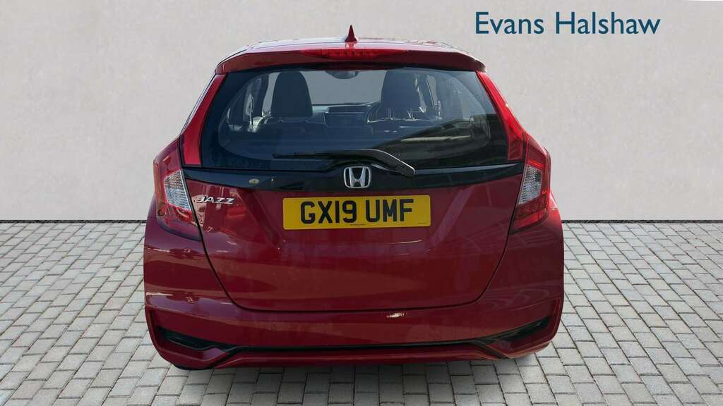 Honda Jazz 1.3 I-vtec Se Navi 2019 GX19UMF Red #6