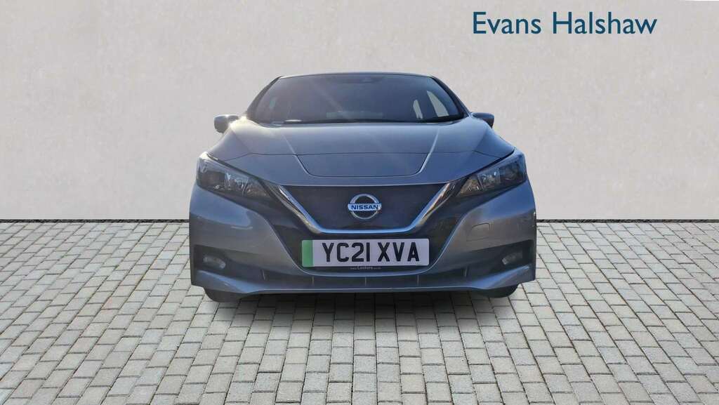 Nissan Leaf 110Kw N-connecta 40Kwh 2021 Silver #4