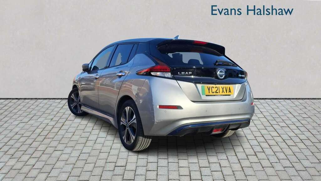 Nissan Leaf 110Kw N-connecta 40Kwh 2021 Silver #6