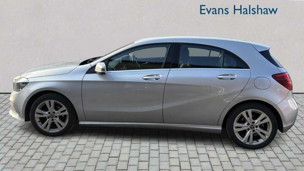 Mercedes-Benz A Class A180d Sport 2017 KS17XTW Silver #5