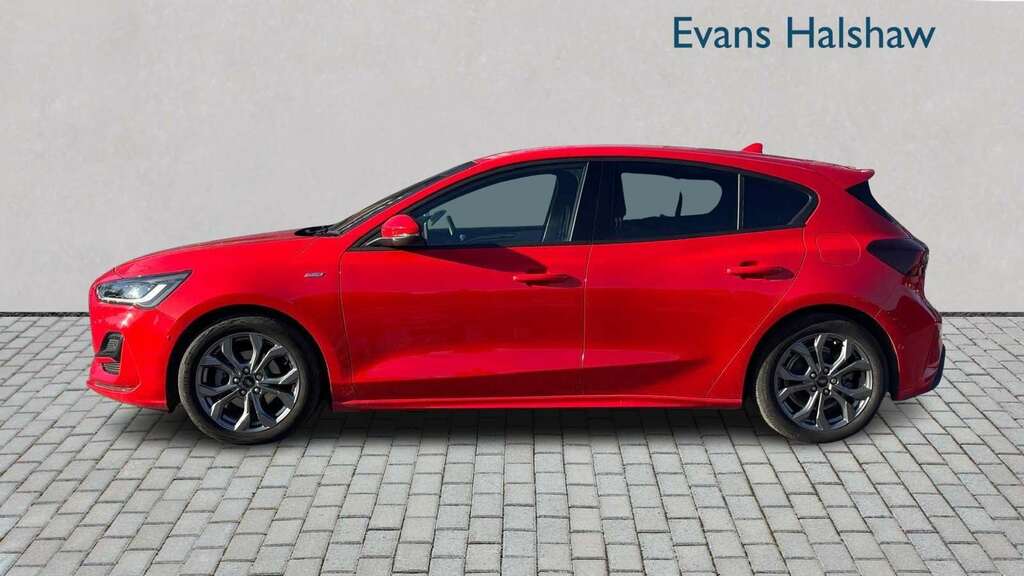 Ford Focus 1.0 Ecoboost Hybrid Mhev 155 St-line 2024 DP74HKJ Red #4