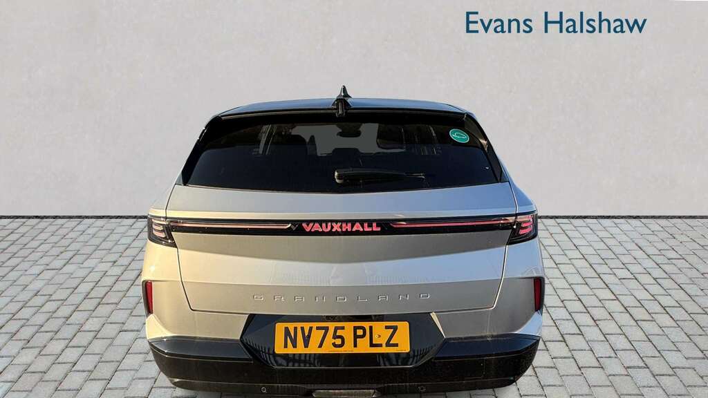 Vauxhall Grandland 157Kw Gs 73Kwh 2025 NV75PLZ White #2