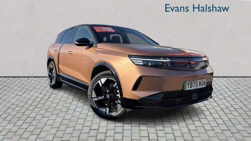 Vauxhall Grandland 157Kw Ultimate 73Kwh Panoramic Roof 202 Brown