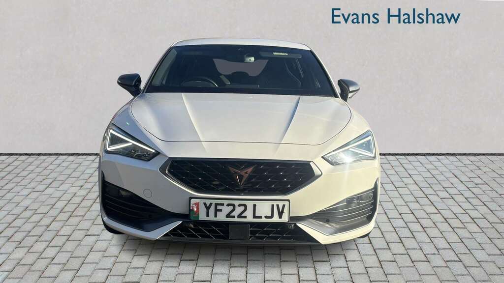 Cupra Leon 2.0 Tsi Vz2 Dsg 2022 YF22LJV White #3