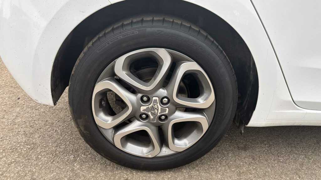 Hyundai I20 1.0 T-gdi Play 2019 KL19WNY White #4