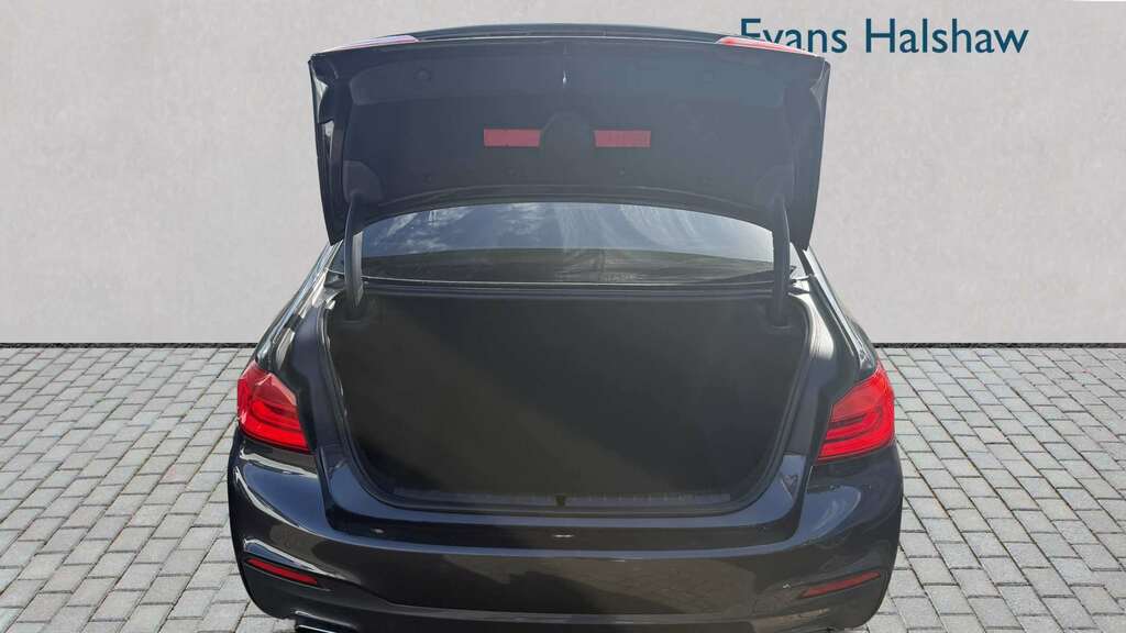 BMW 5 Series 530D M Sport 2019 AP19LHW Grey #6