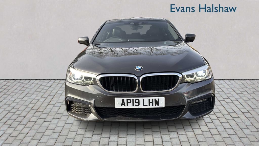 BMW 5 Series 530D M Sport 2019 AP19LHW Grey #4