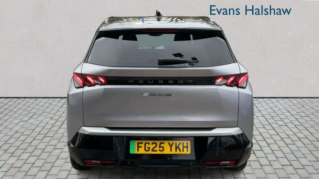 Peugeot 5008 157Kw Gt 73Kwh 2025 FG25YKH Grey #5